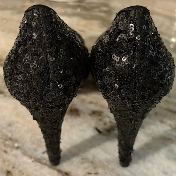 Beautiful Sparkly Black Dress Heels - Picture 2 of 3